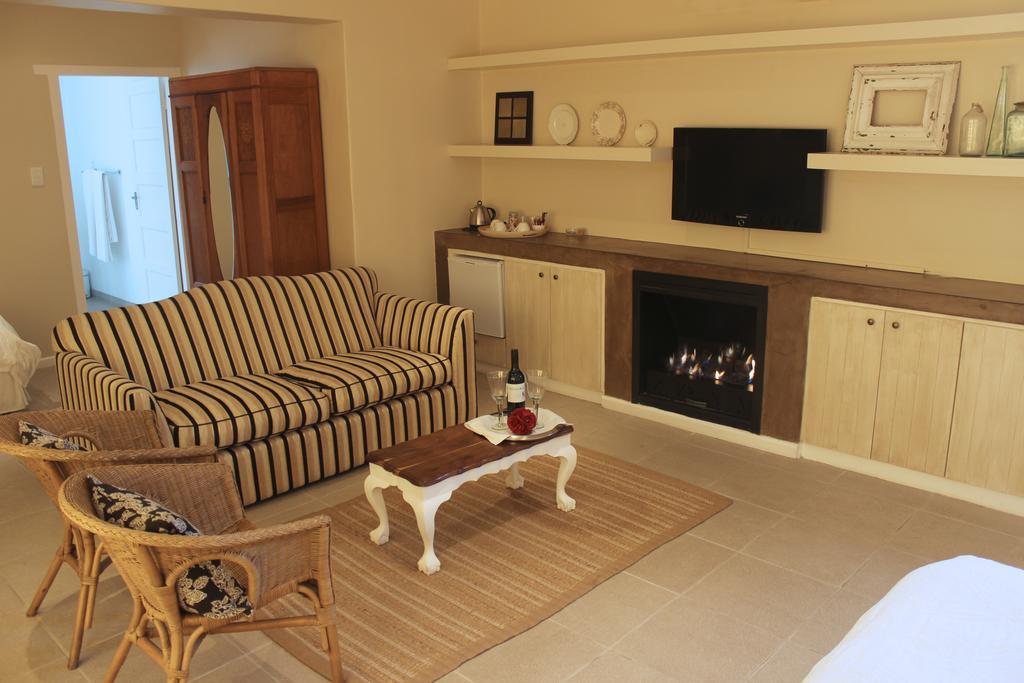 Oak Village B&B Stellenbosch Bilik gambar