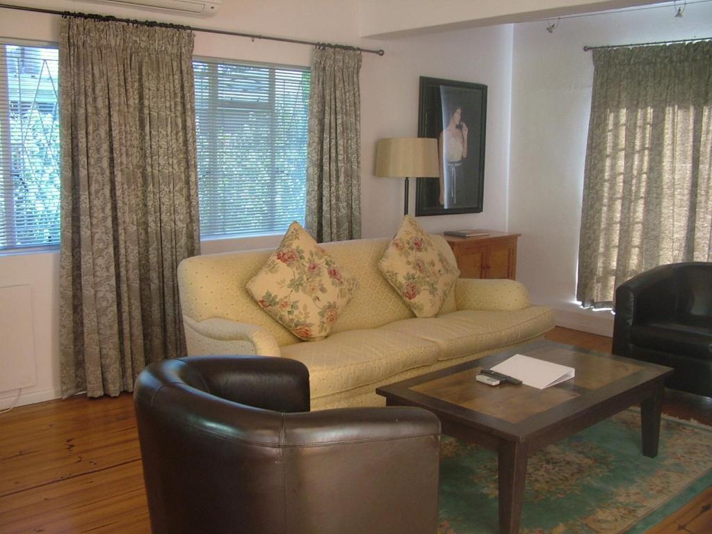 Oak Village B&B Stellenbosch Bilik gambar
